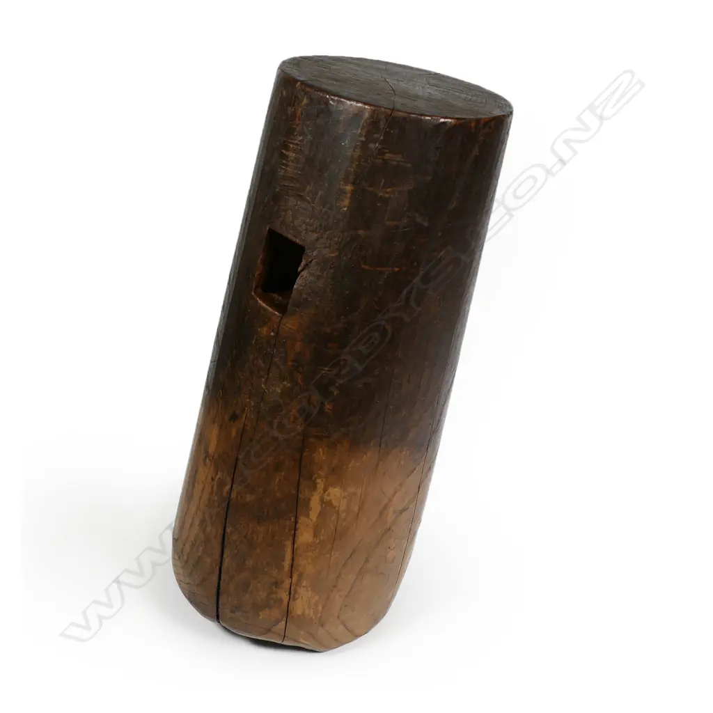 A massive 19thC Japanese wooden hammer head, Image 1++