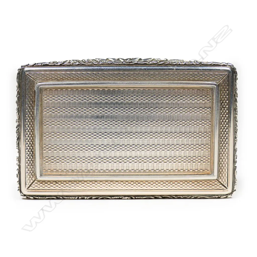 An early Victorian silver snuff box, Image 1++
