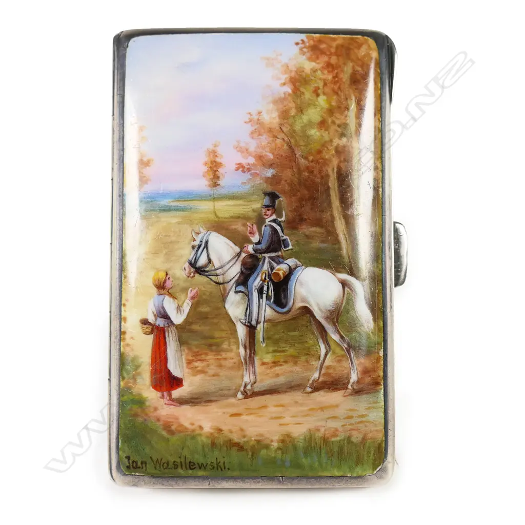 A late 19thC German silver and enamelled cigarette case, Image 1++