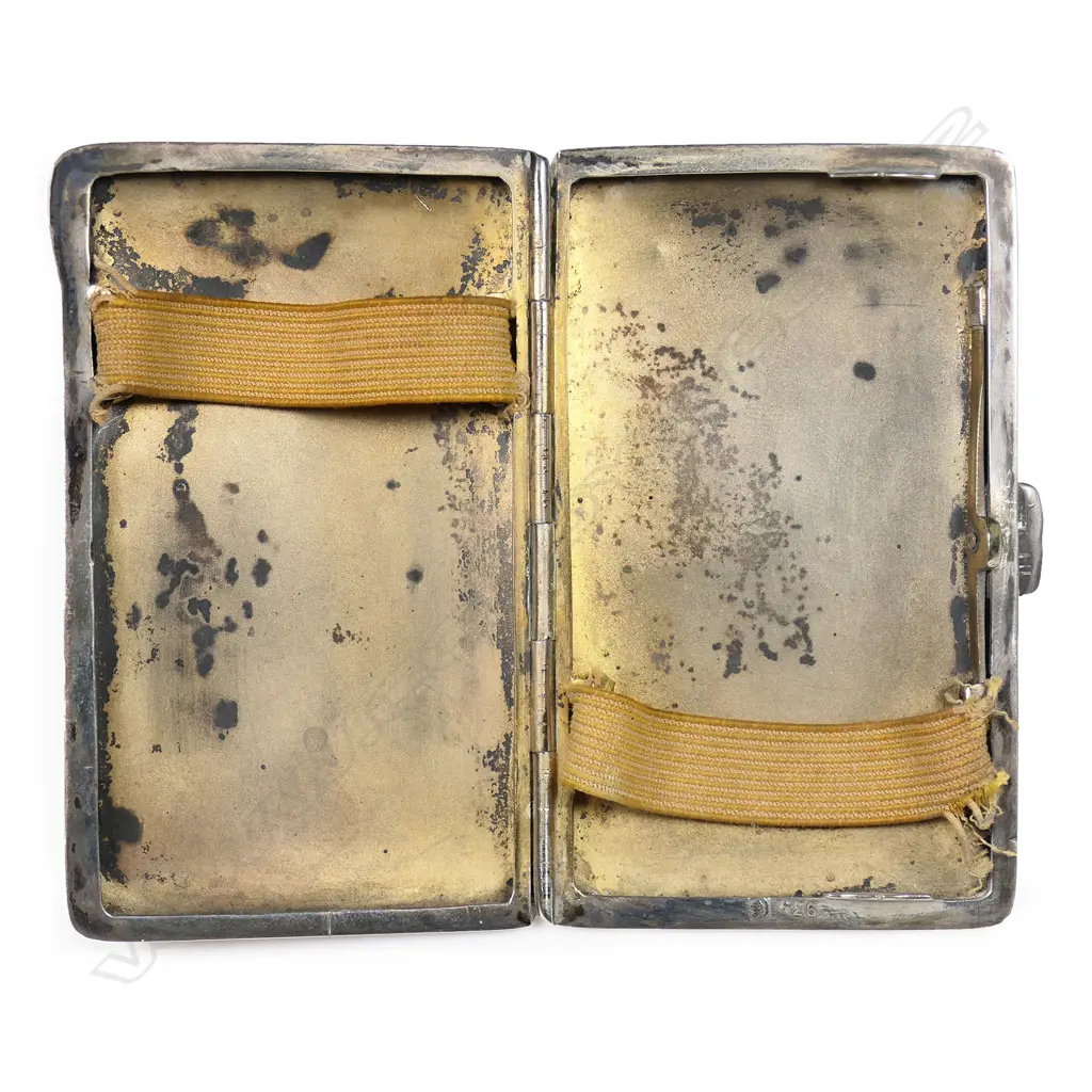 A late 19thC German silver and enamelled cigarette case, Image 1++