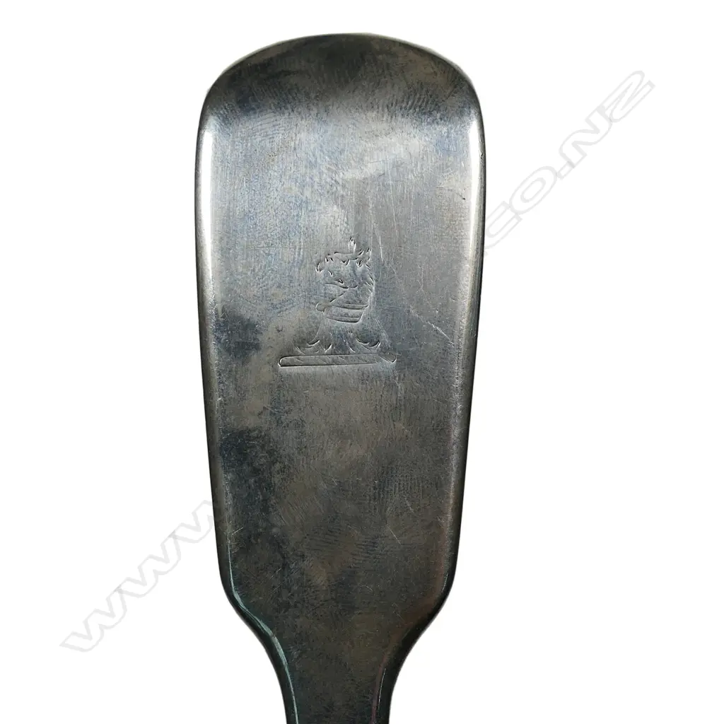 A Victorian silver soup ladle, Image 1++