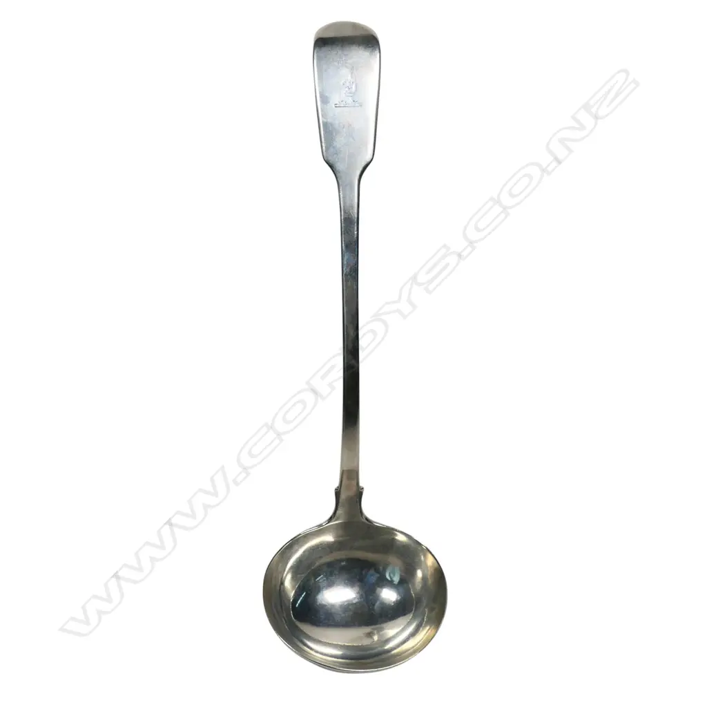 A Victorian silver soup ladle, Image 1++