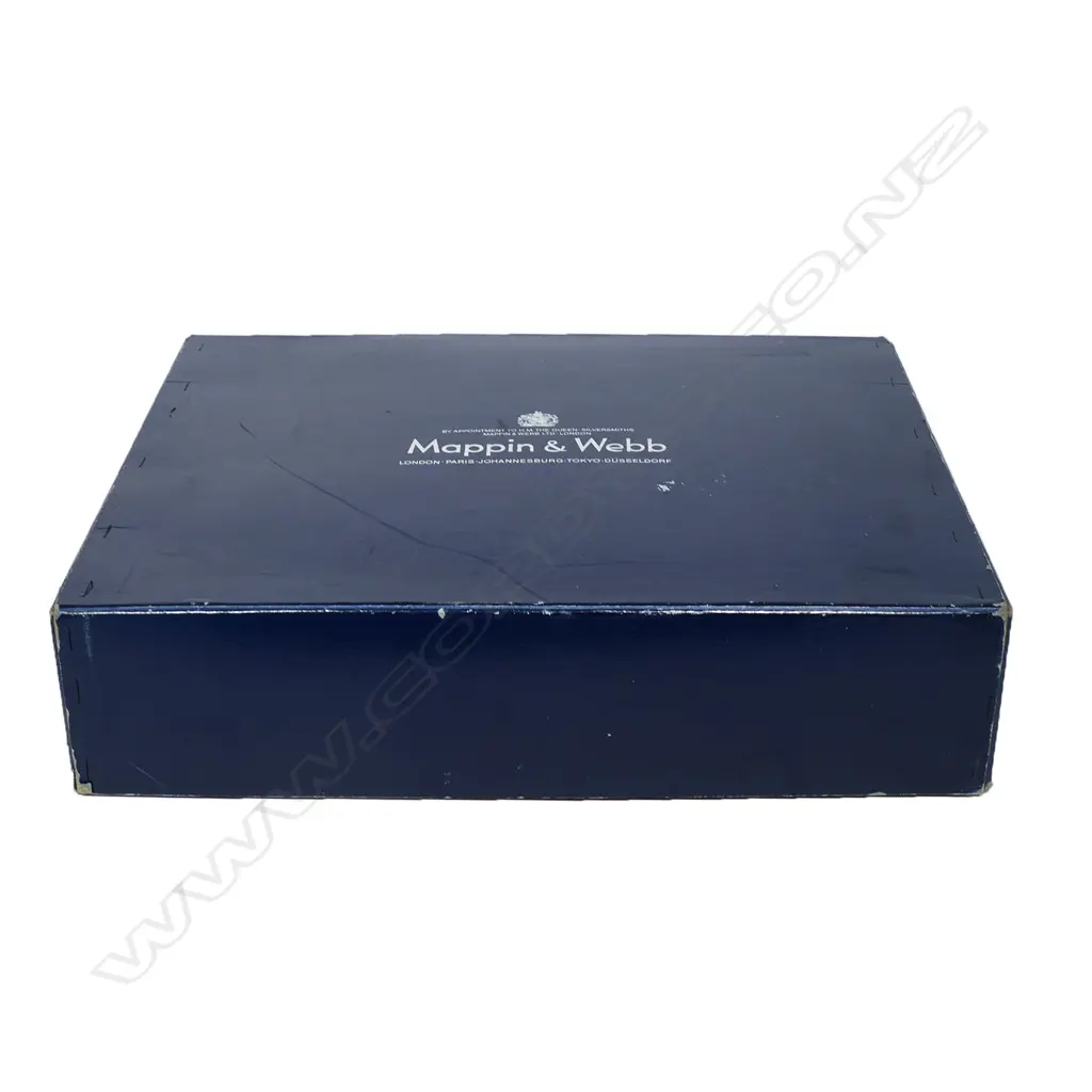 A modern quality silver Mappin & Webb Ltd. six place cutlery canteen, Image 1++