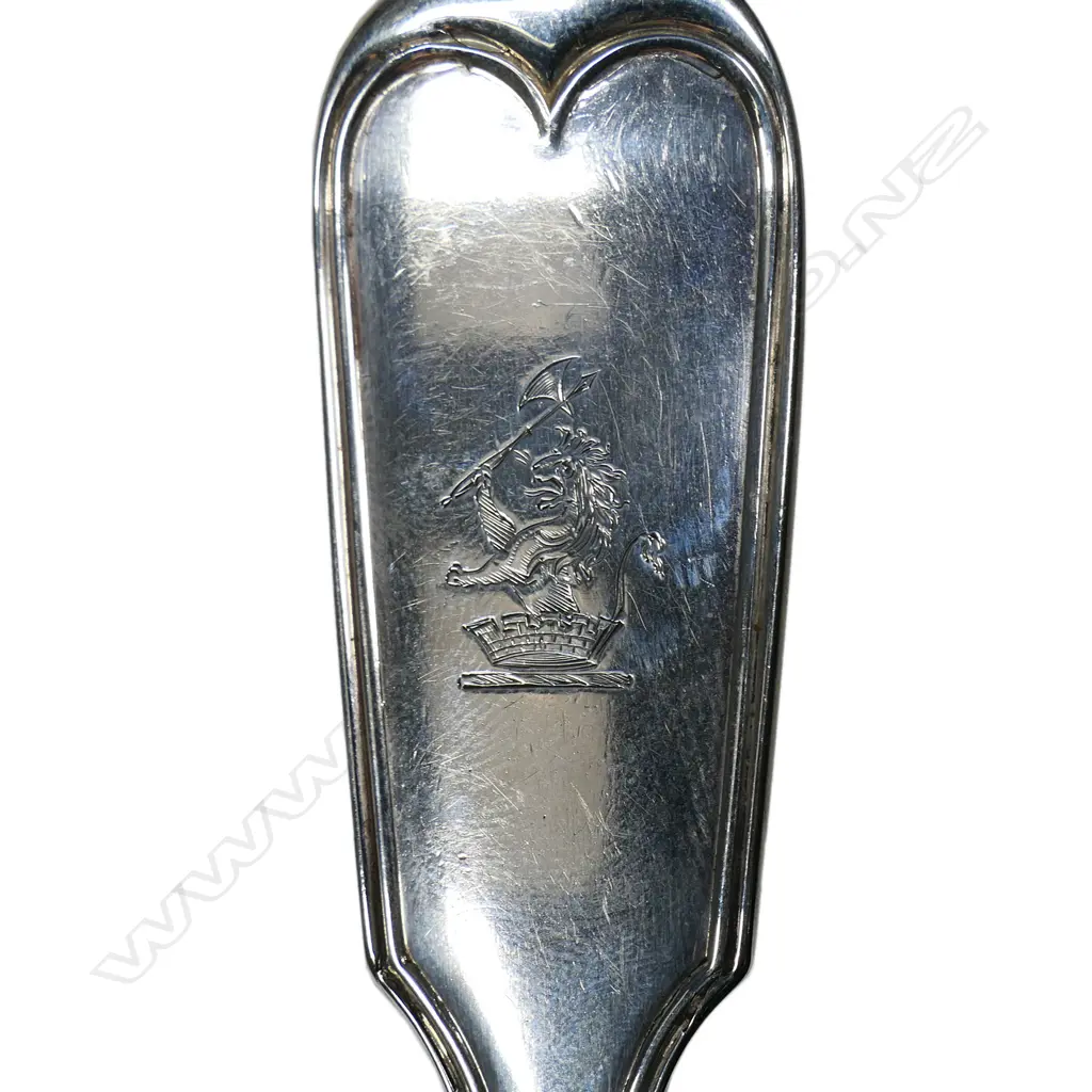 A pair of Victorian silver fish servers, Image 1++