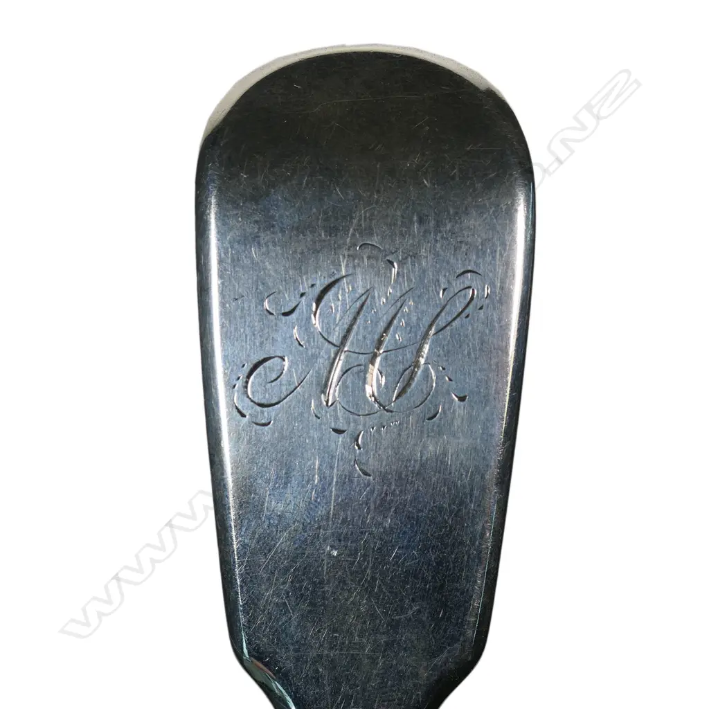 A Victorian silver fish slice, Image 1++