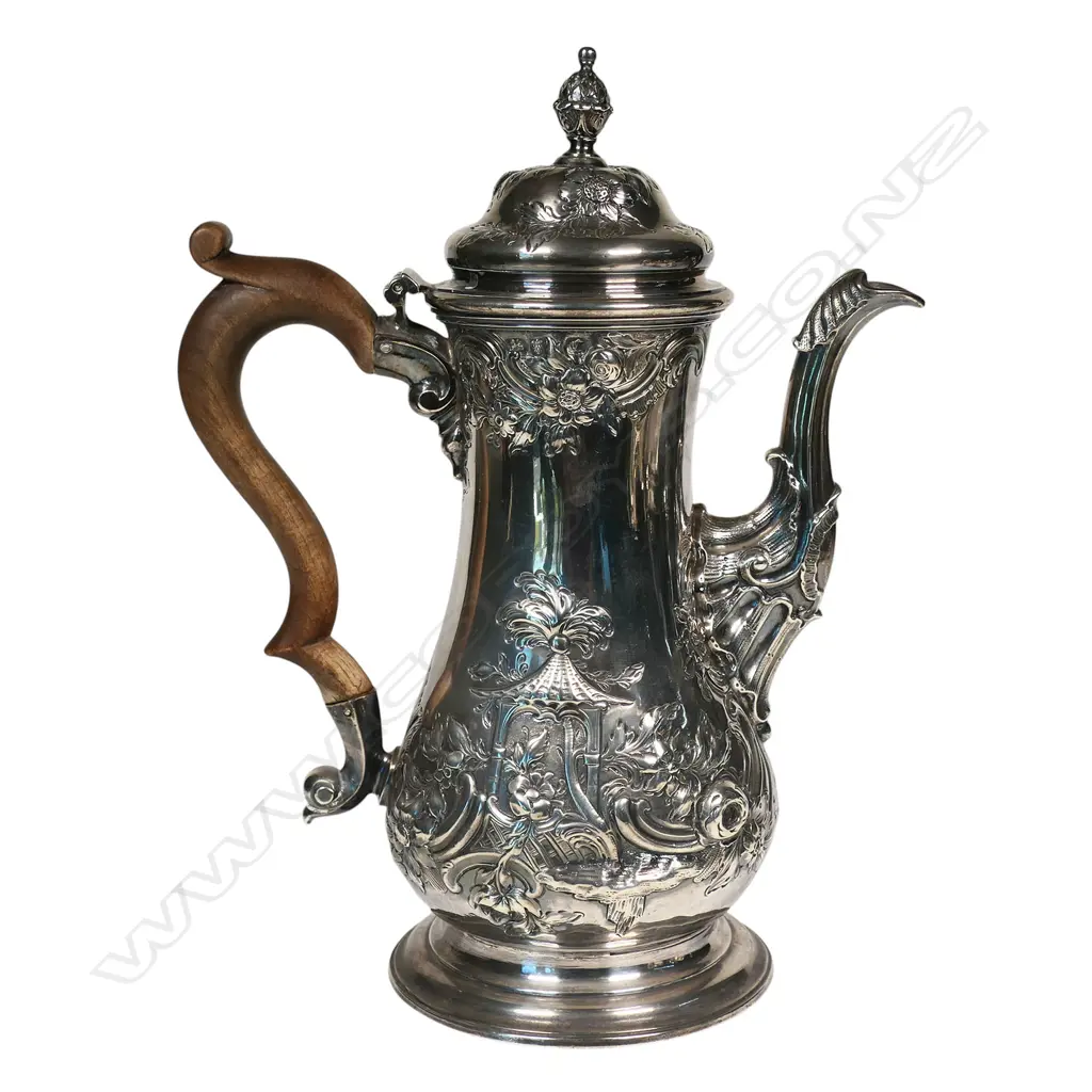 An elegant George III silver decorative Chinese influence rococo coffee pot, Image 1++