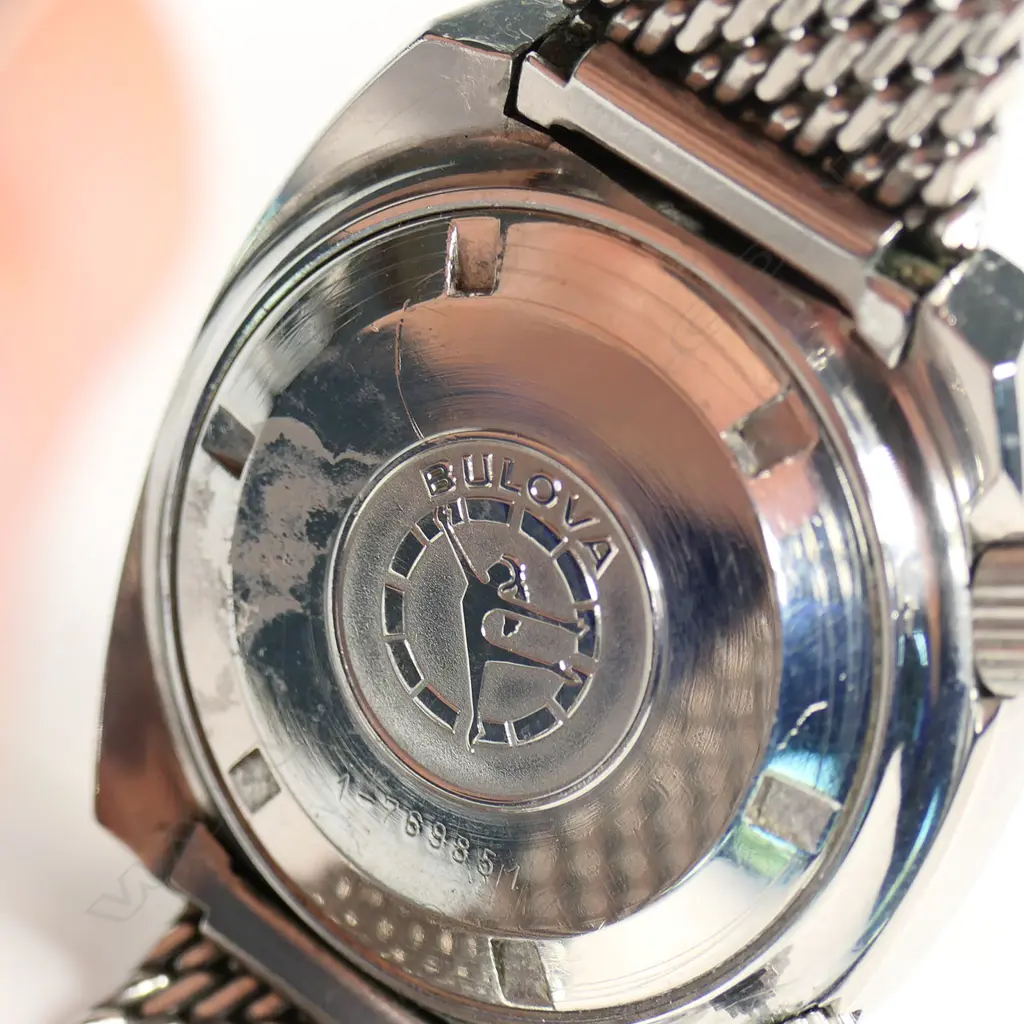 A gent's Bulova dive watch 666, Image 1++