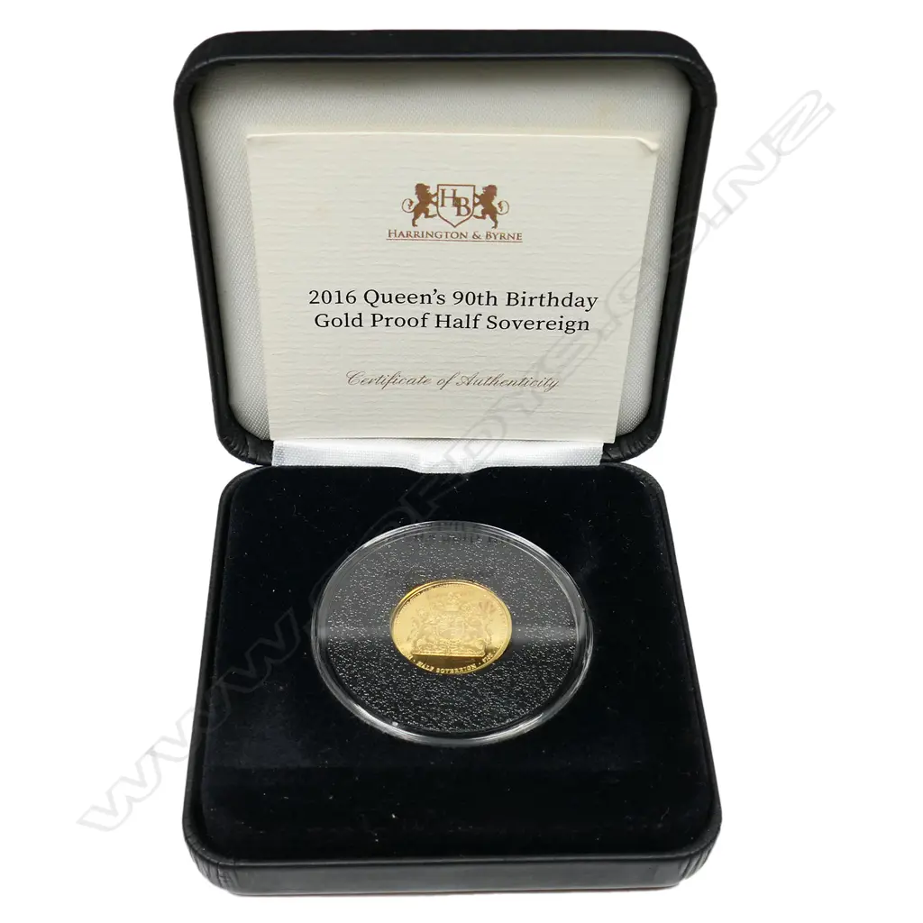 A 2016 gold half sovereign, Image 1++