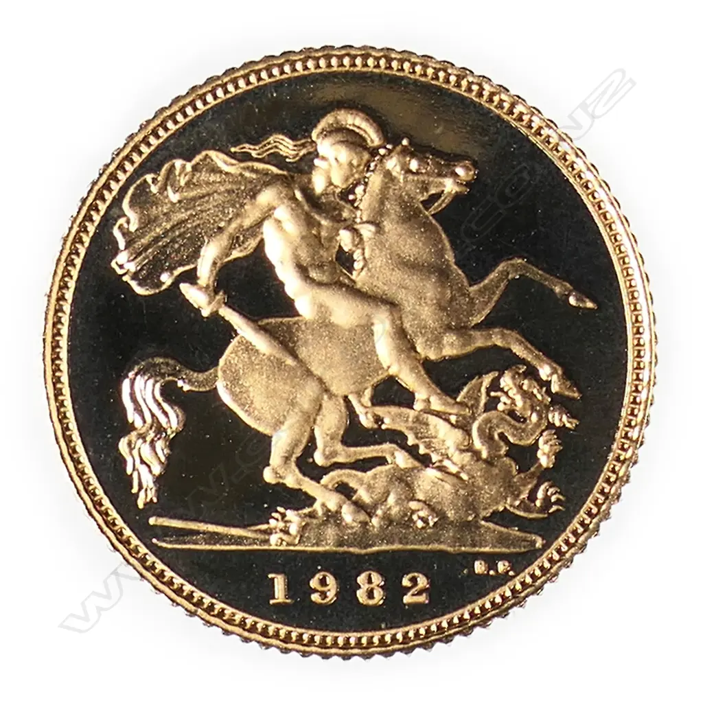 A 1982 gold half sovereign, Image 1++