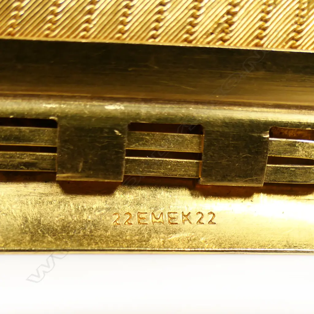 A 22ct gold bracelet, Image 1++