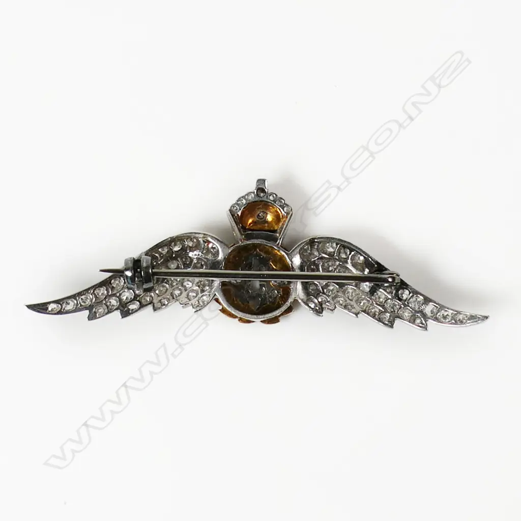 An 18ct white gold and diamond R.A.F. sweetheart brooch, Image 1++