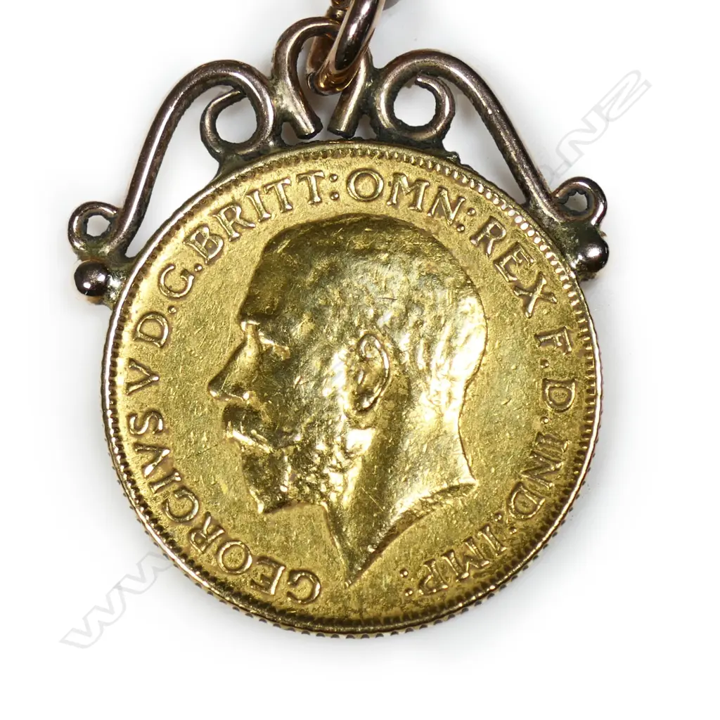 A 9ct rose gold fob chain with full sovereign, Image 1++