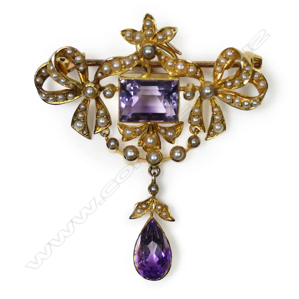 A quality c.1900 bright gilded 9ct gold large pendant brooch, Image 1++