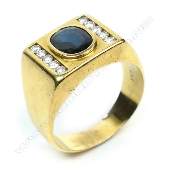 A substantial 18ct yellow gold sapphire and diamond gent's ring,