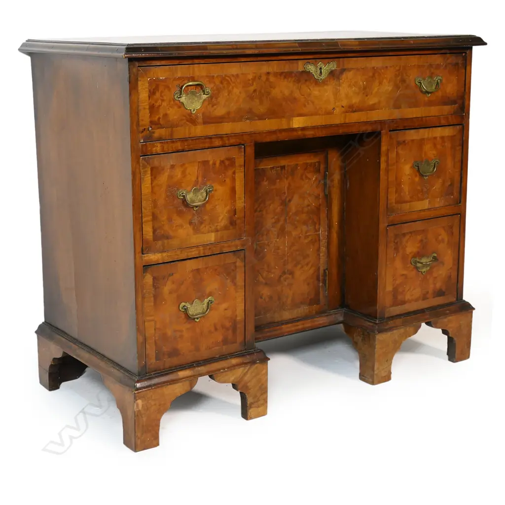 A 19thC figured walnut panelled ladies knee hole desk in the Queen Anne style, Image 1++
