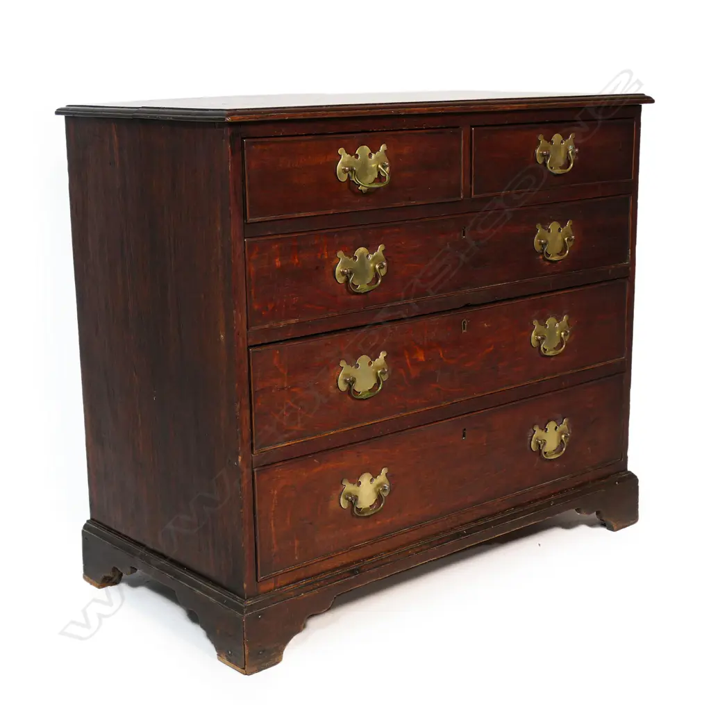 A Georgian oak five drawer chest, Image 1++