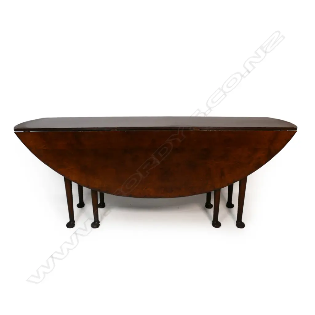 An 18thC style oak 'Irish wake' table, Image 1++