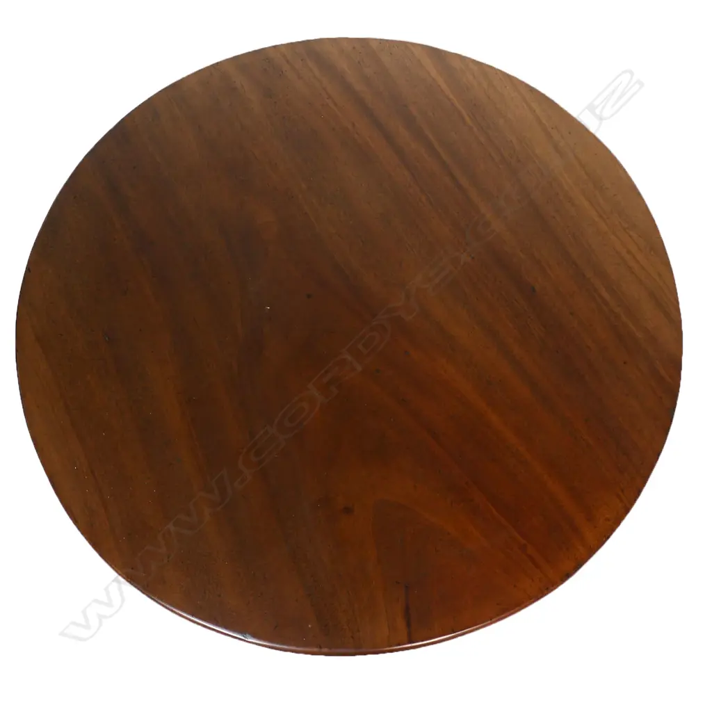 A Georgian mahogany small tilt top table, Image 1++
