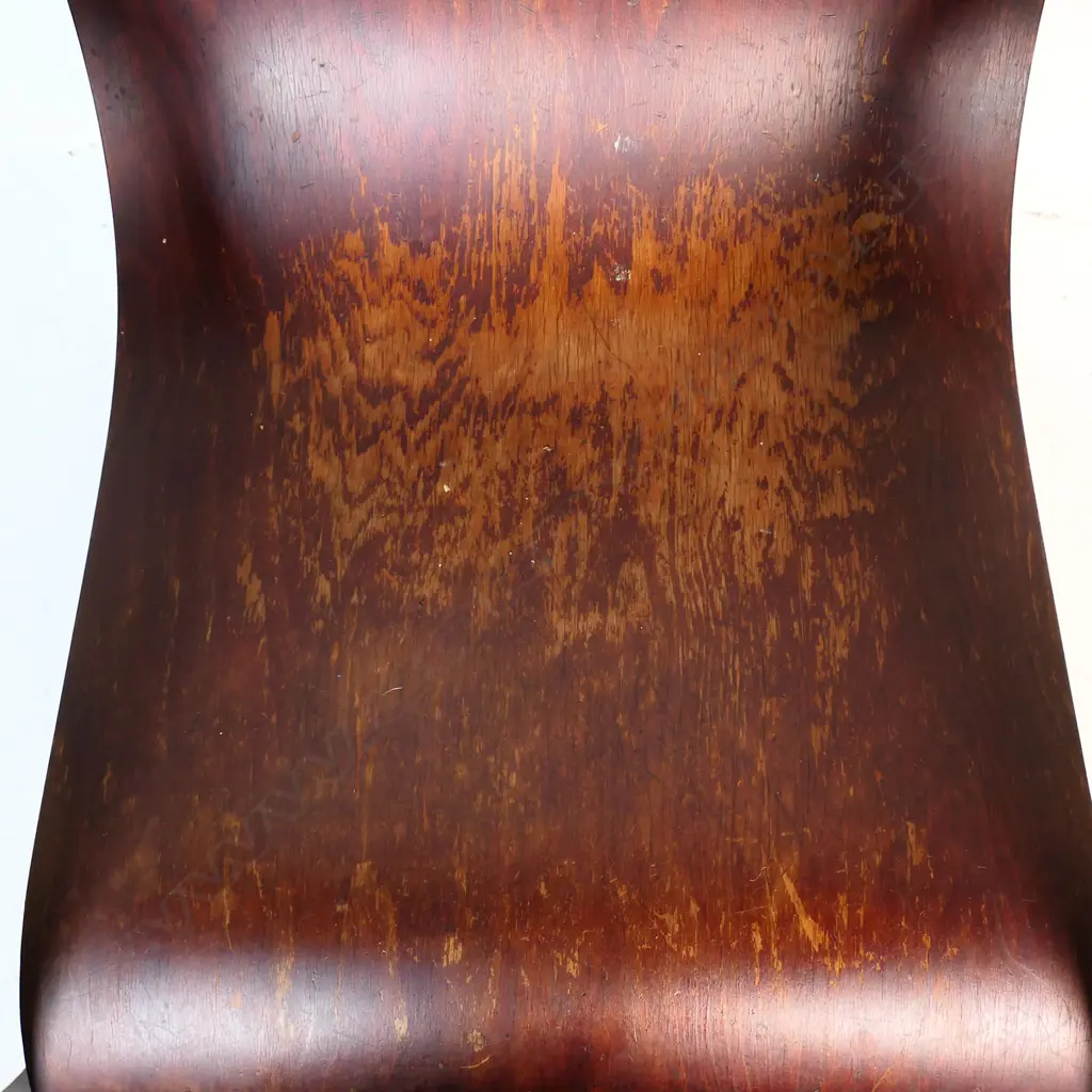 An iconic New Zealand Garth Chester Curvesse chair, Image 1++