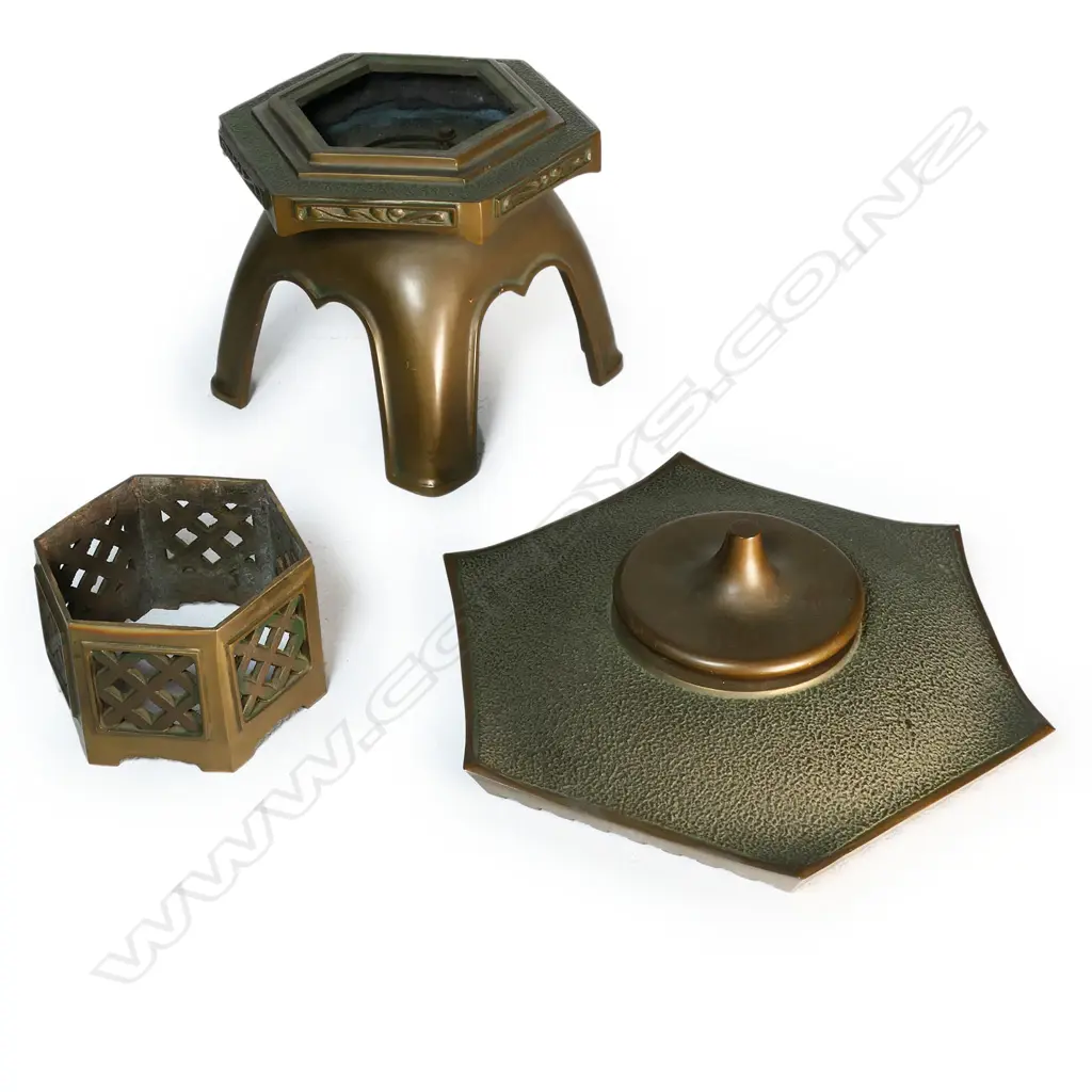 Large oriental heavy bronze temple lamp, Image 1++