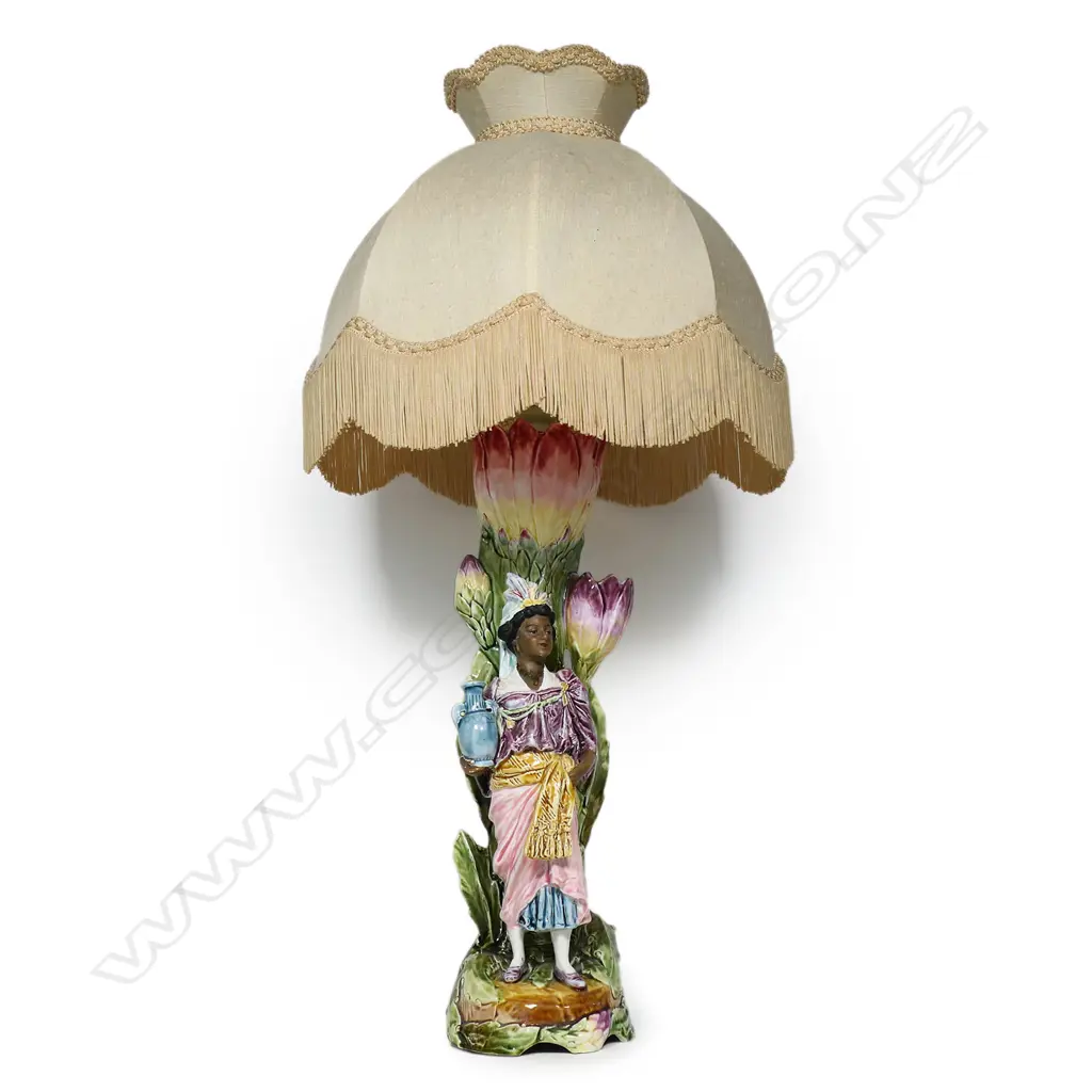 An early 1900s French majolica barbotine table lamp, Image 1++