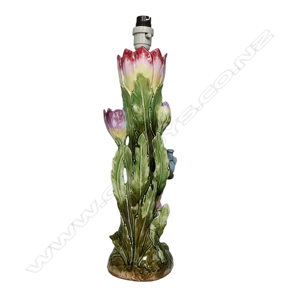 An early 1900s French majolica barbotine table lamp, Image 1++