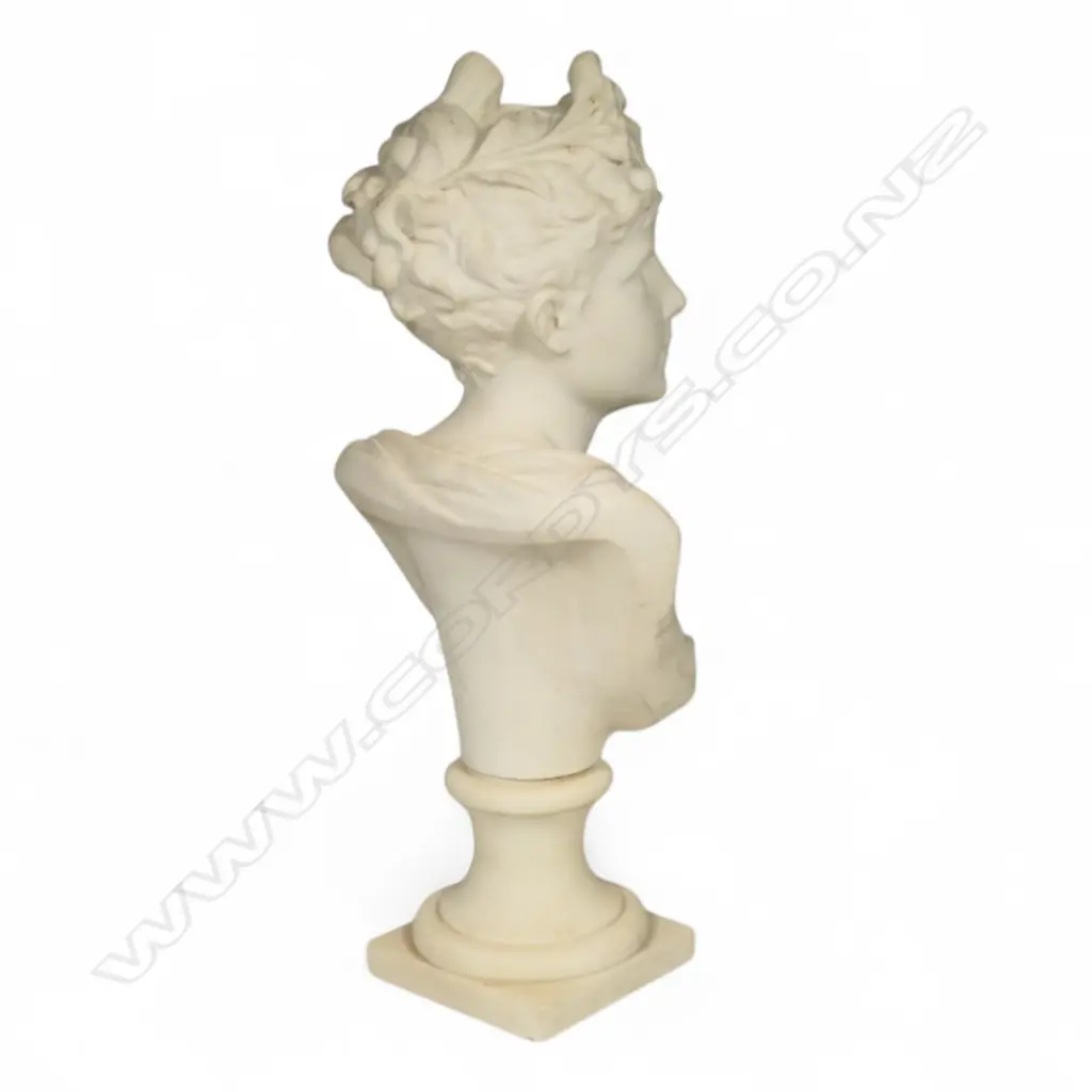 An early 1900s alabaster bust, Image 1++