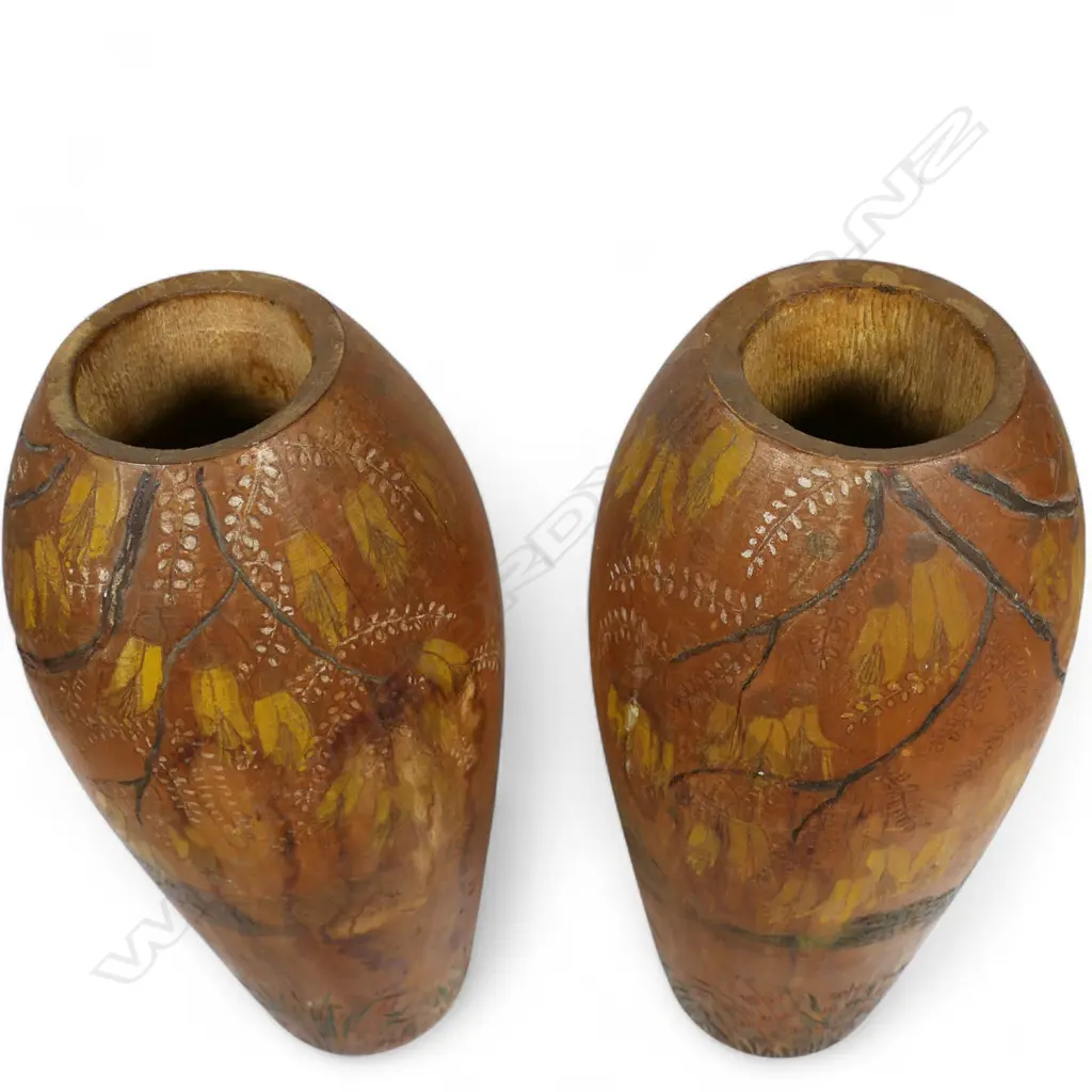 A pair of Jane Brenkley (1882-1973) tui decorated vases Image 1++