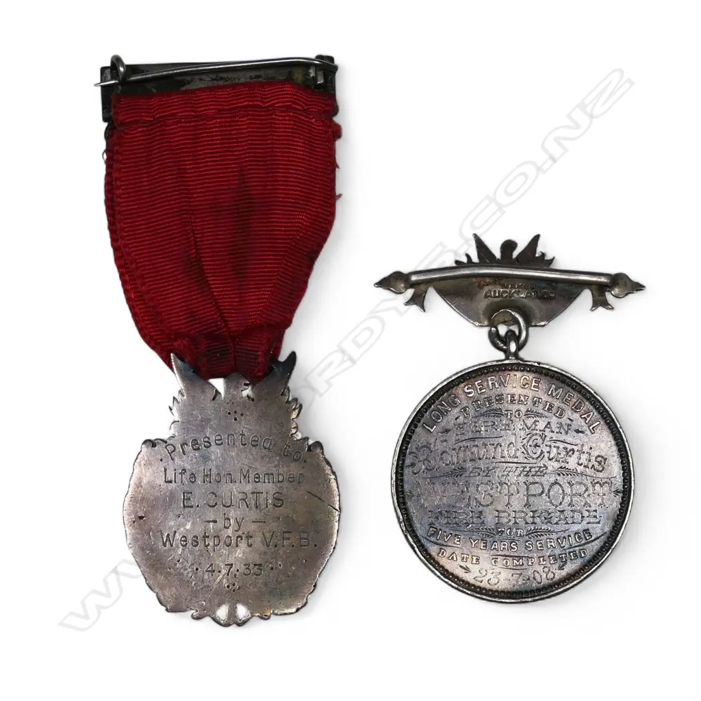 Two Anton Teutenberg UFBA medals to Edmund Curtis (Westport), Image 1++