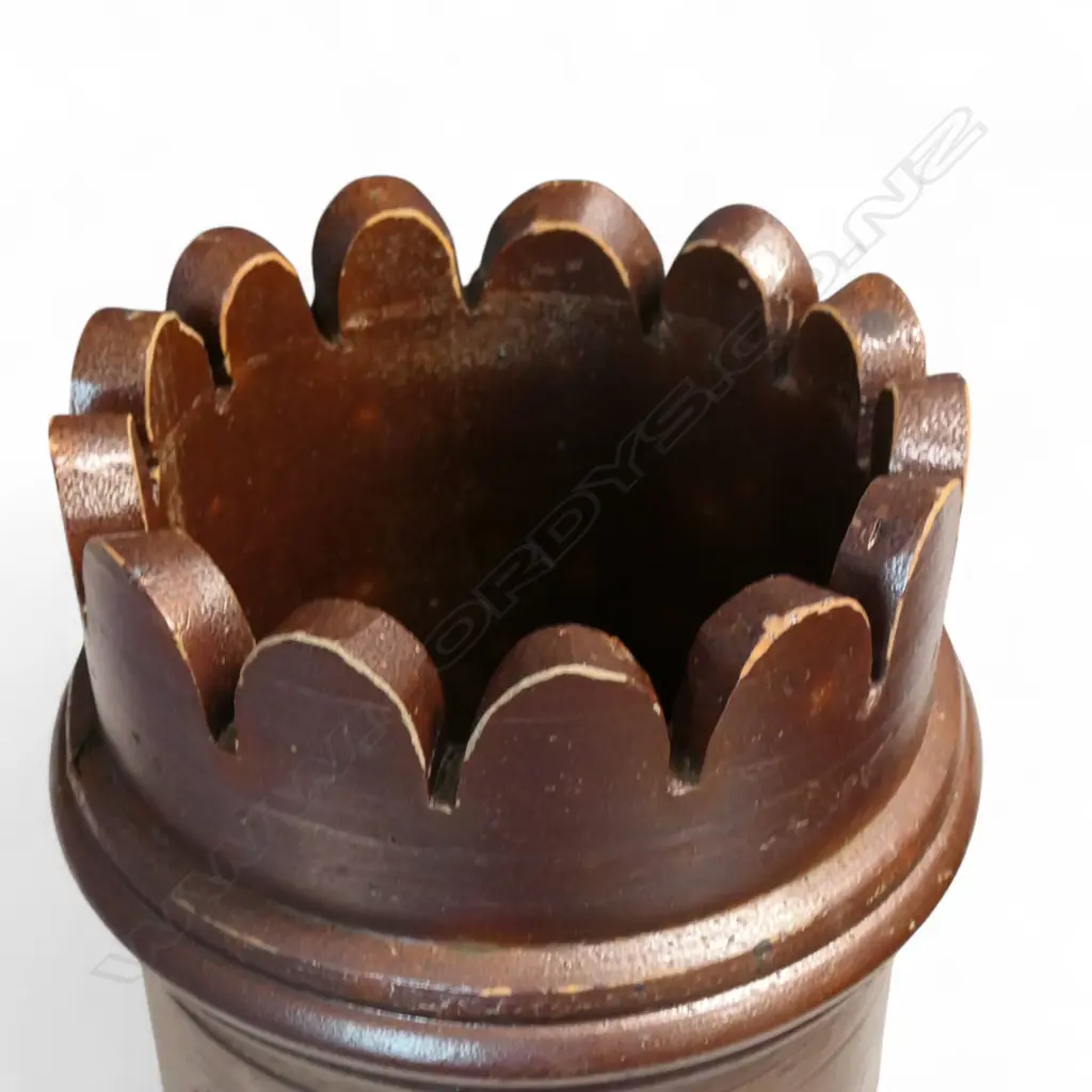 A 'Carder Bros. & Co. Ponsonby Auckland' NZ colonial salt glazed 'rook' chimney pot, Image 1++