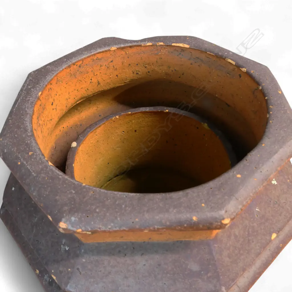 A NZ colonial tall chimney pot attributed to George Boyd, Image 1++