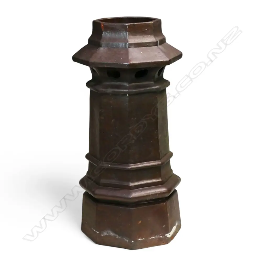 A 'P. Hutson Wellington' NZ colonial salt glaze chimney pot, Image 1++