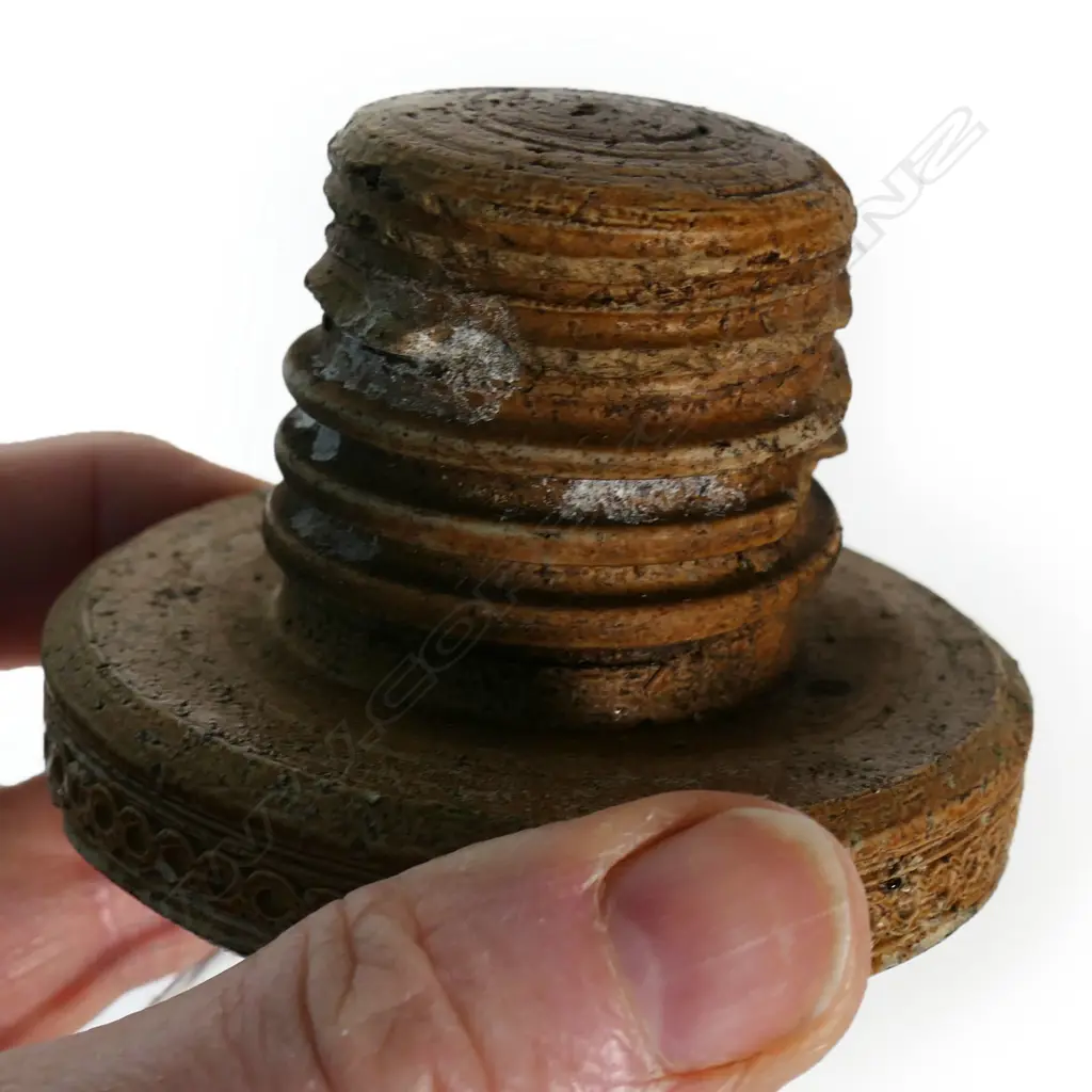 Two NZ colonial salt glaze crocks, Image 1++