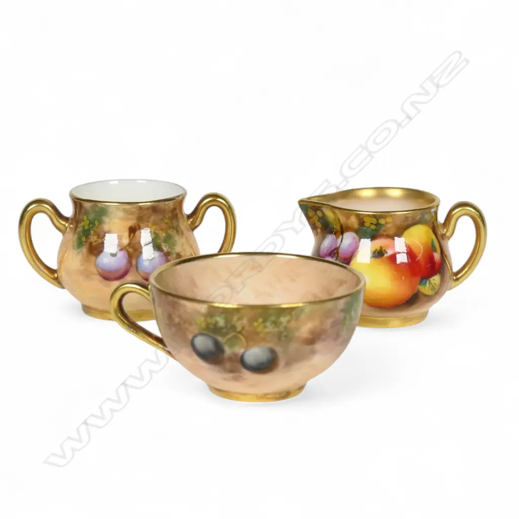 A Royal Worcester miniature set, Image 1++