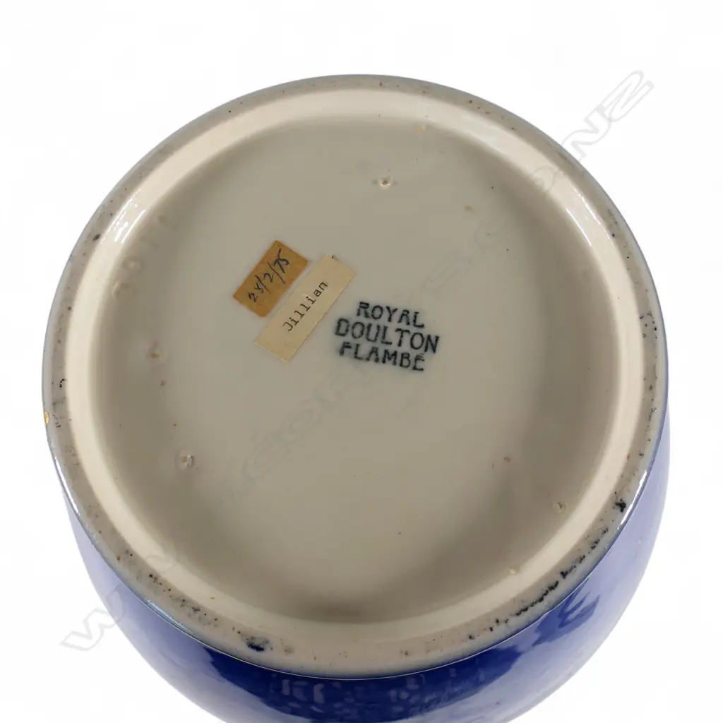A large Royal Doulton 'Blue Children' vase, Image 1++