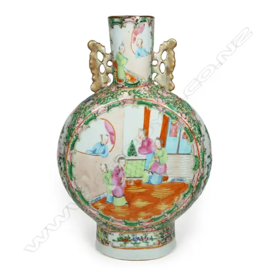 An late 19thC Chinese famille rose moon flask vase,