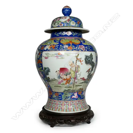 An old (c.1900) Chinese famille rose large lidded jar,