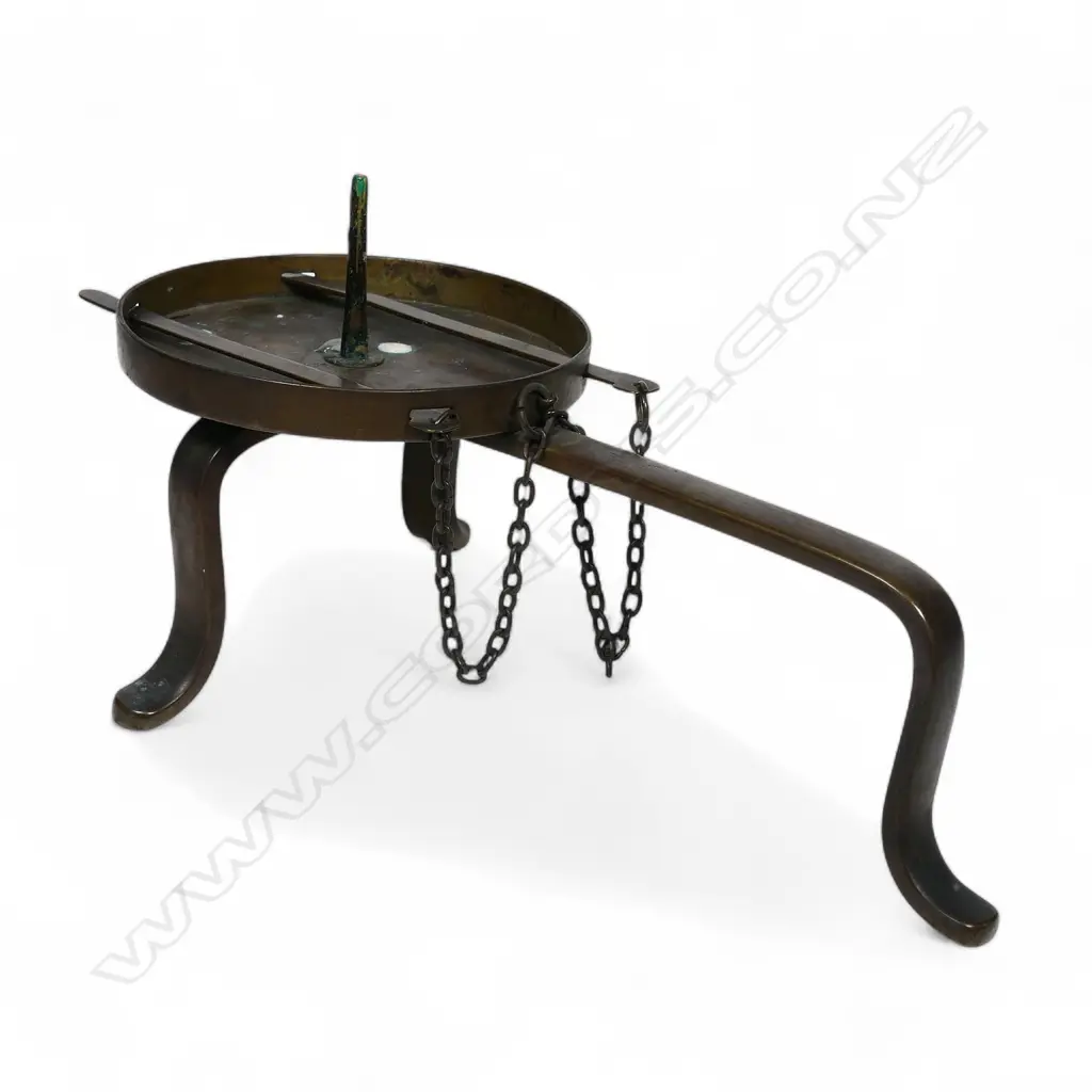 A 19thC Japanese bronze candle stand, Image 1++