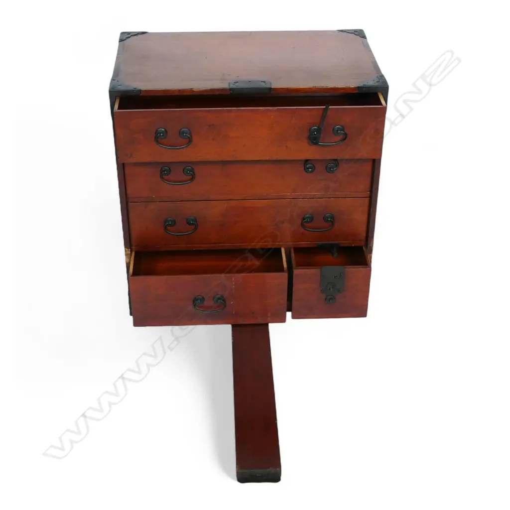 A 19thC Japanese small bar tansu chest, Image 1++