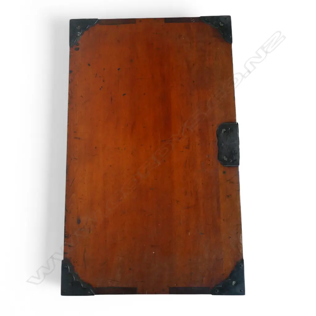 A 19thC Japanese small bar tansu chest, Image 1++
