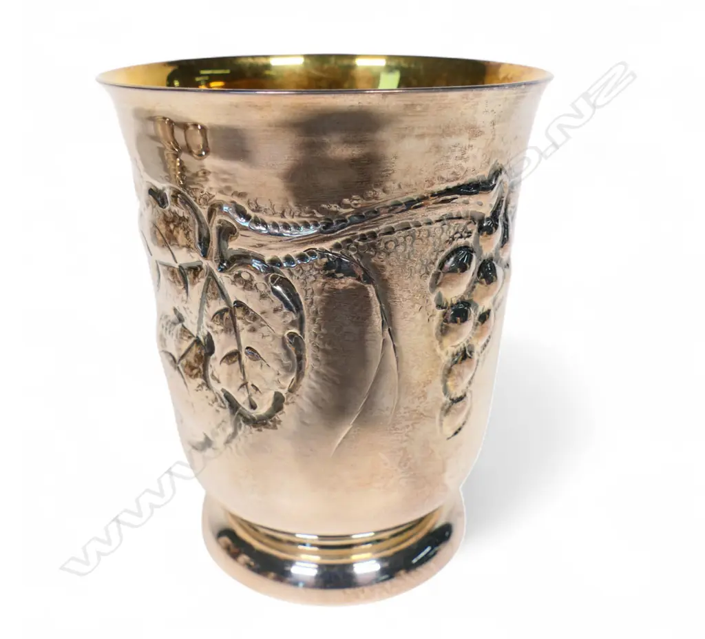 A set of twelve near matched Italian Cerfagli sterling silver wine cups, Image 1++