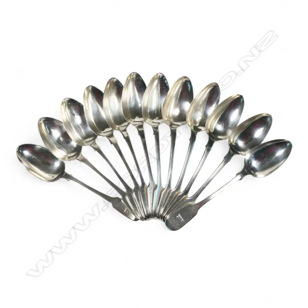 Twelve Georgian, William IV and Victorian silver tablespoons, Image 1++