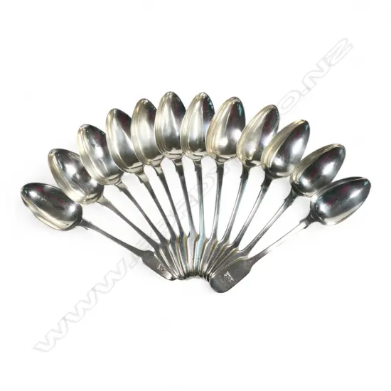 Twelve Georgian, William IV and Victorian silver tablespoons,