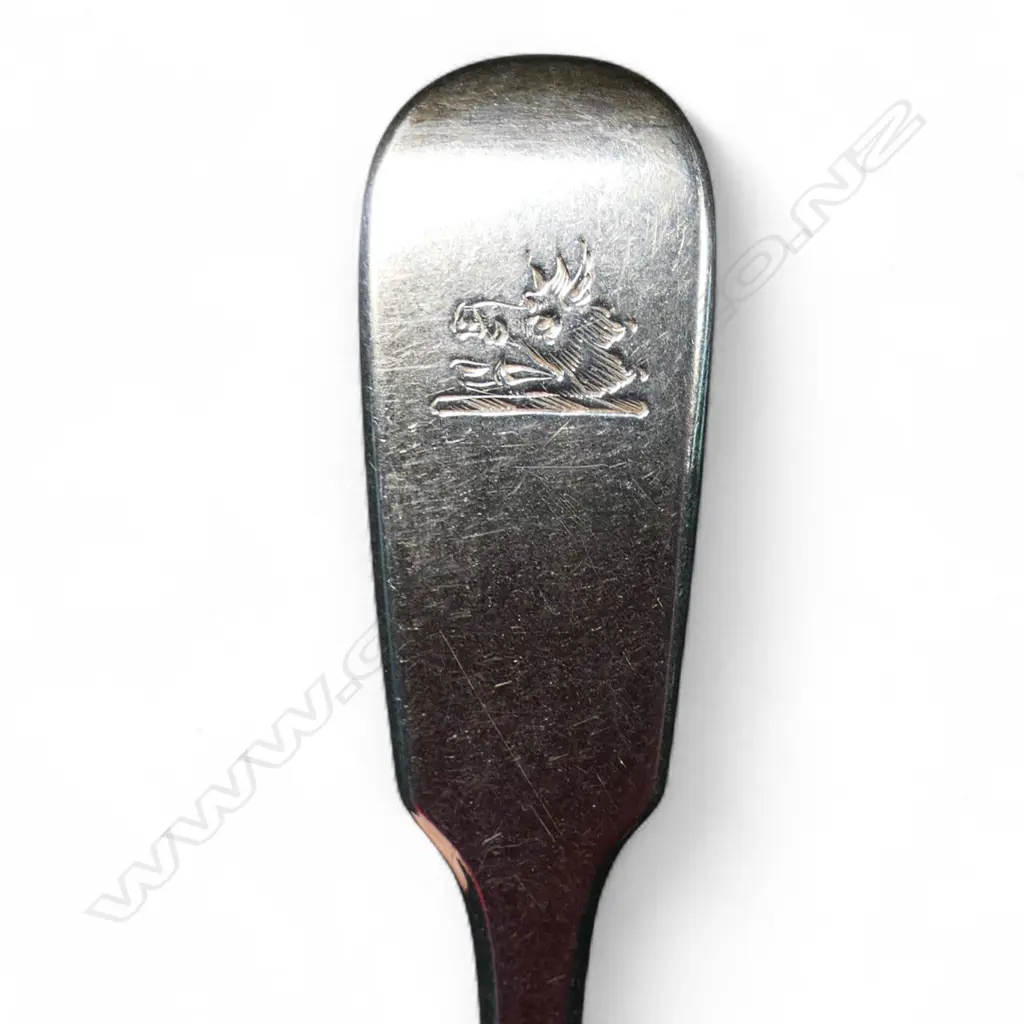 Six early Victorian silver dessert spoons, Image 1++