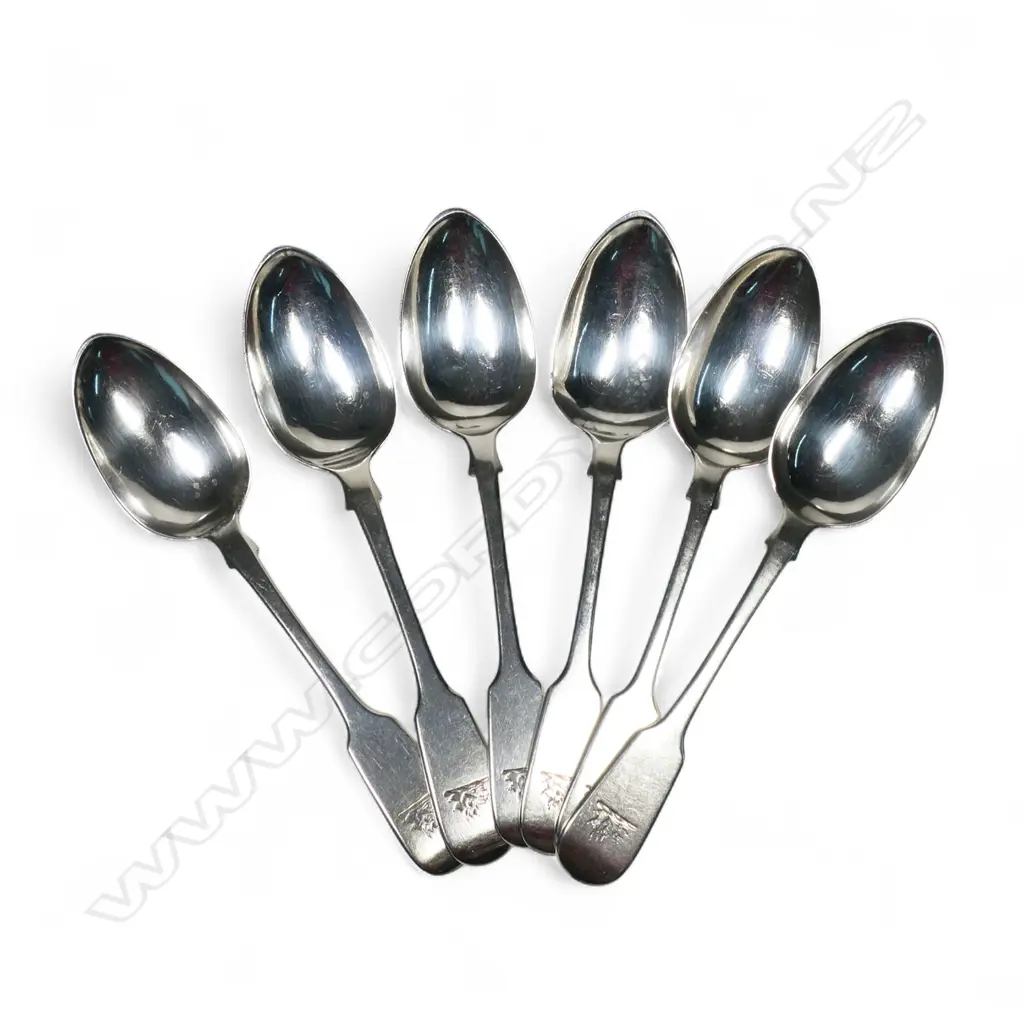 Six early Victorian silver dessert spoons, Image 1++