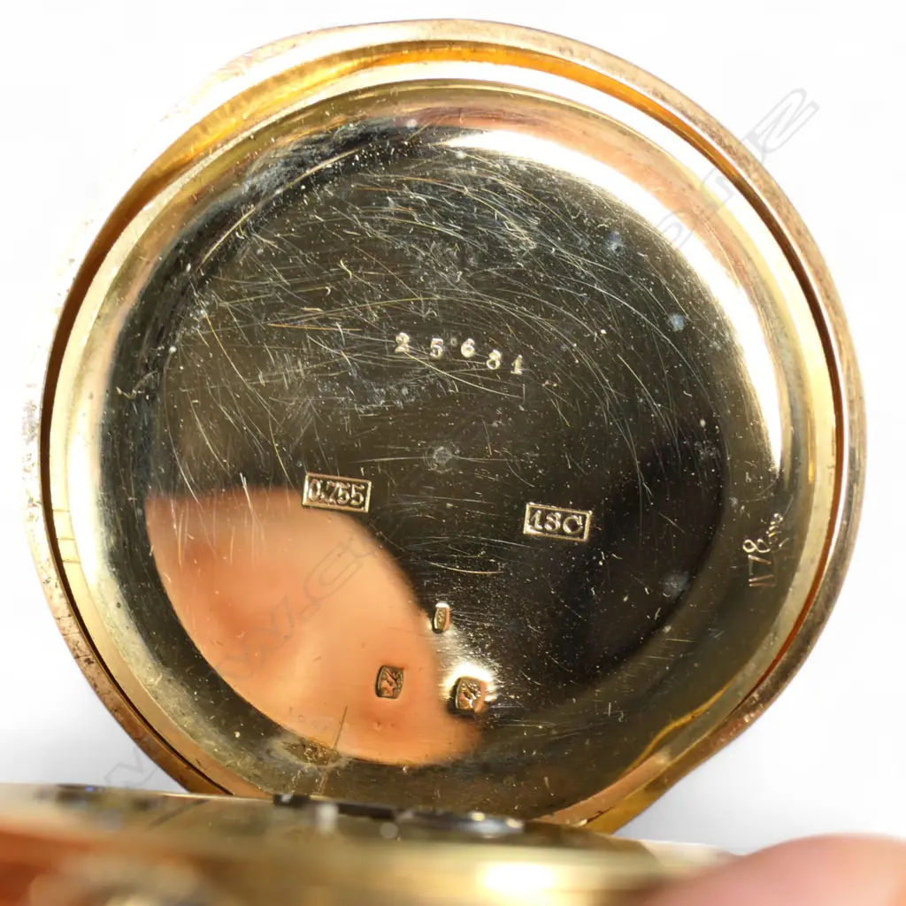A 19thC 18ct gold full hunter pocket watch, Image 1++