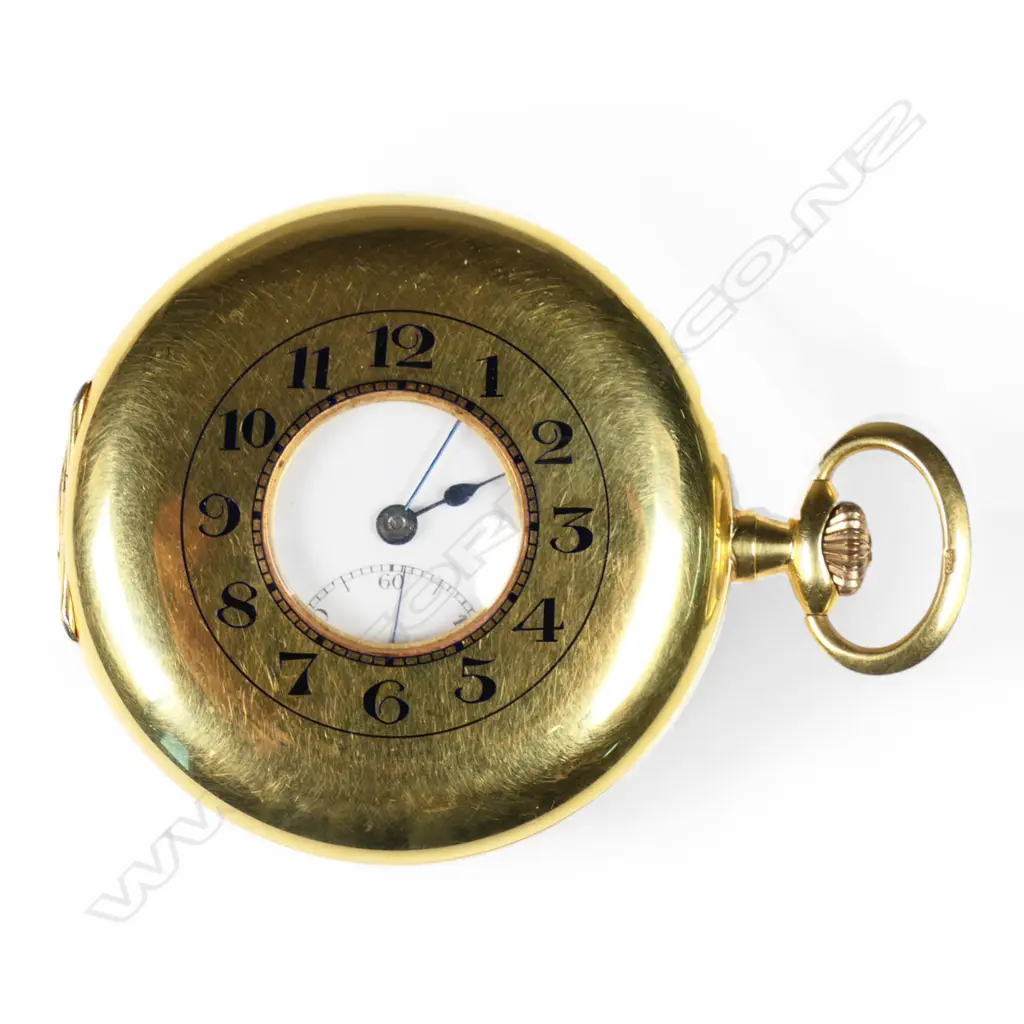 An early 20thC 18ct gold half hunter pocket watch, Image 1++