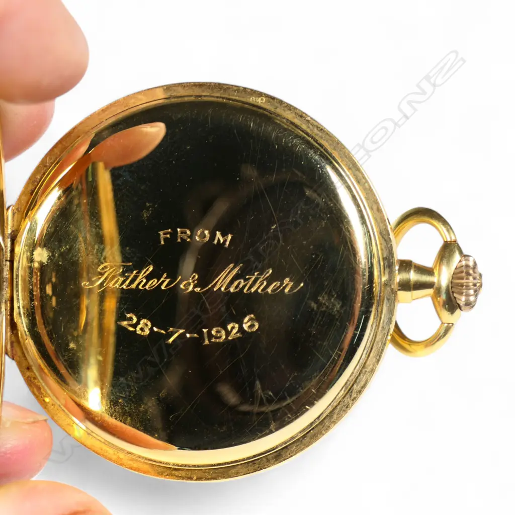 An early 20thC 18ct gold half hunter pocket watch, Image 1++