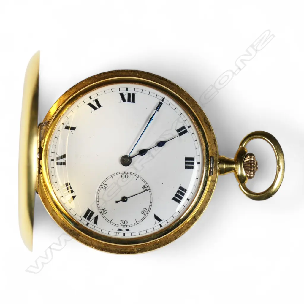 An early 20thC 18ct gold half hunter pocket watch, Image 1++