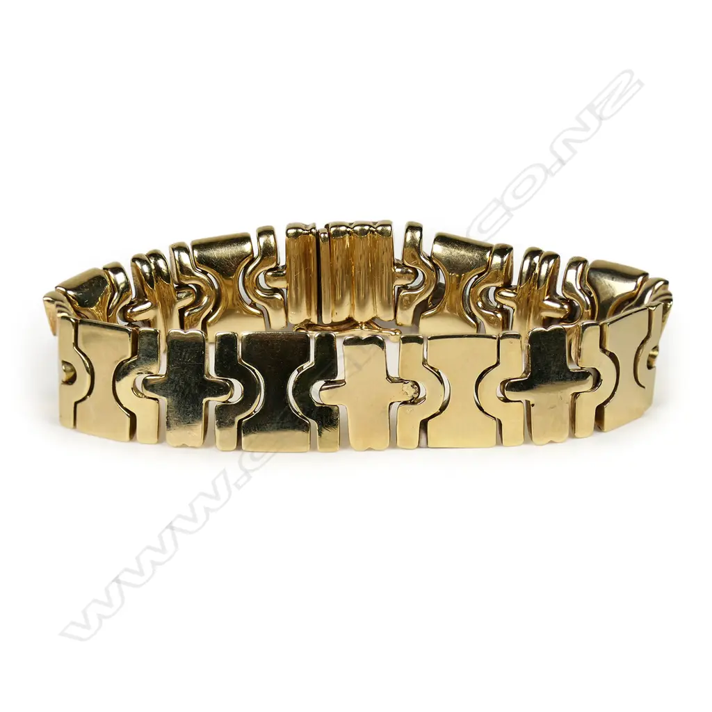 A 14ct gold designer bracelet, Image 1++